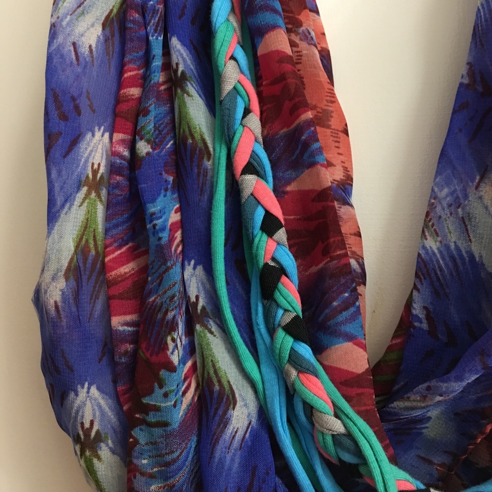 New Infinity Scarf - Picture 2 of 5